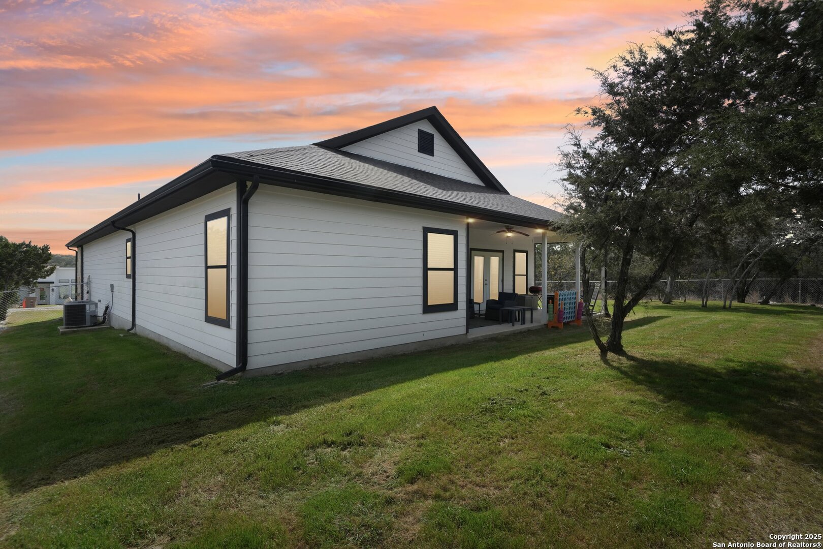 394 Cliffview