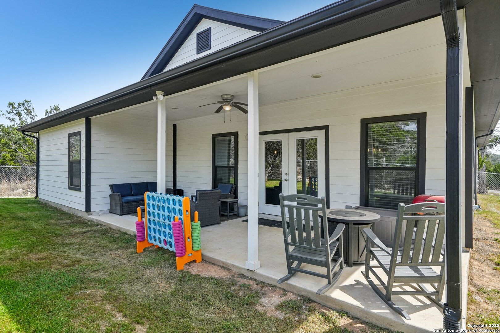 394 Cliffview
