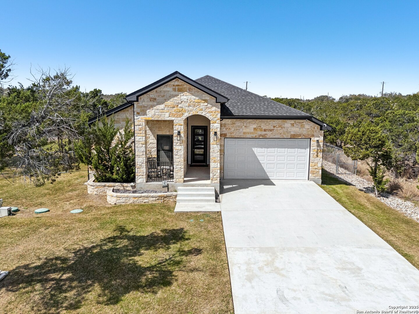 394 Cliffview