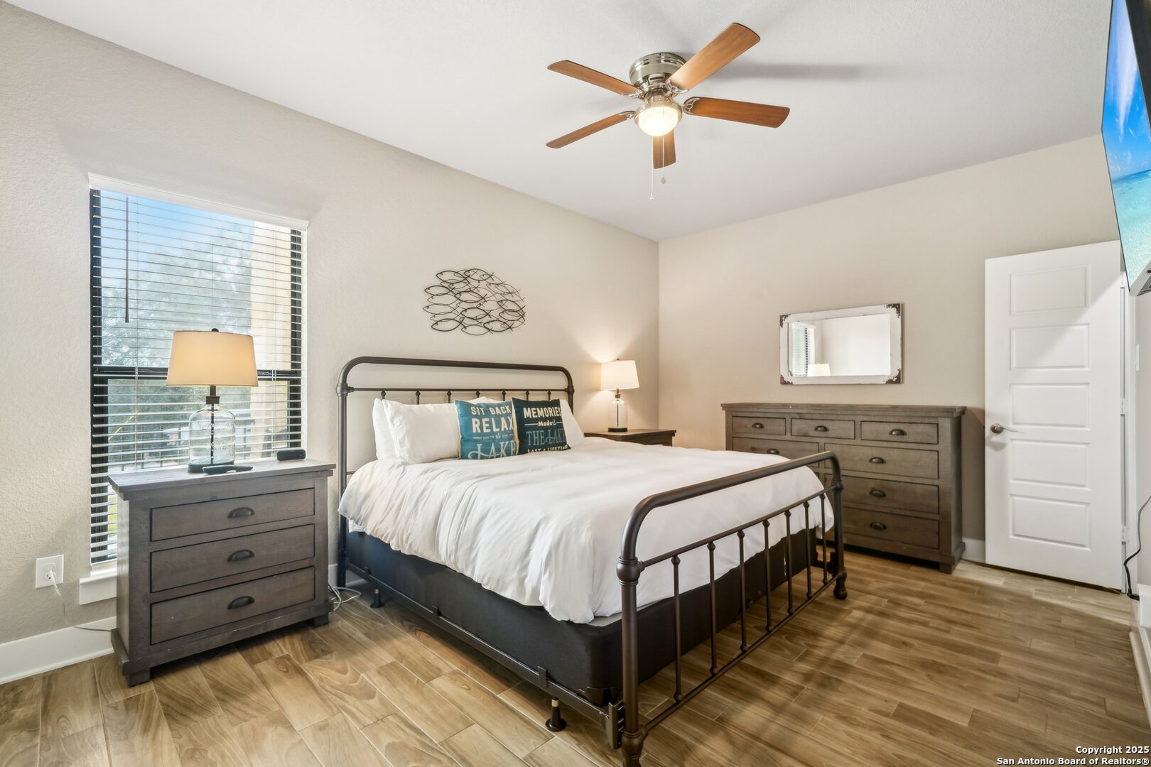394 Cliffview