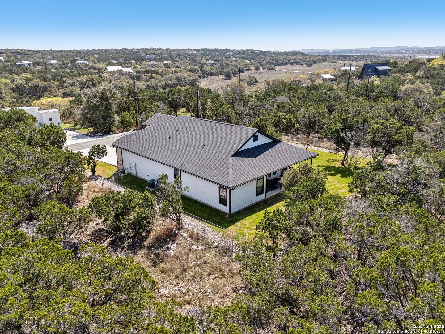 394 Cliffview