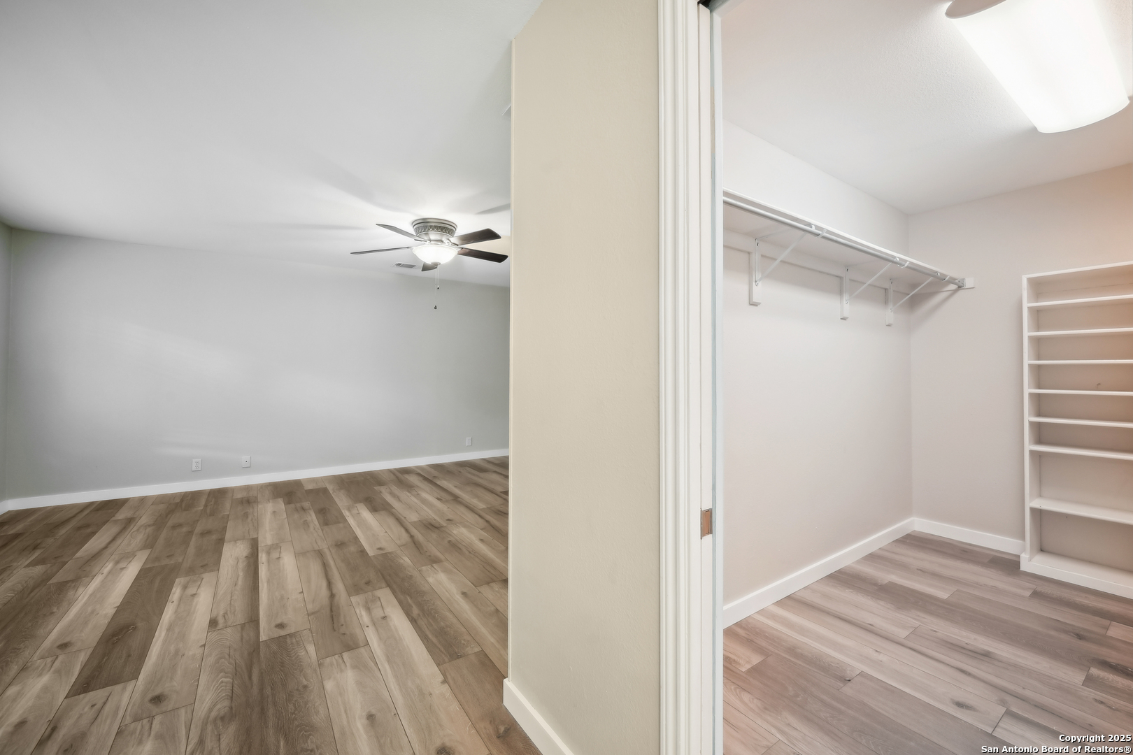 2702 Stone Edge