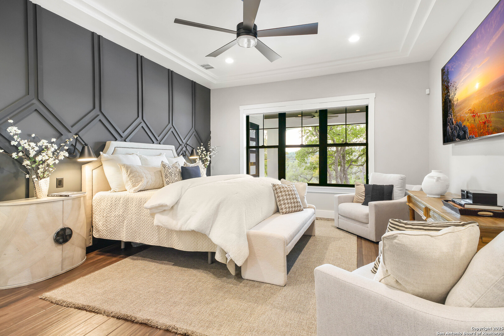 1107 Montecito