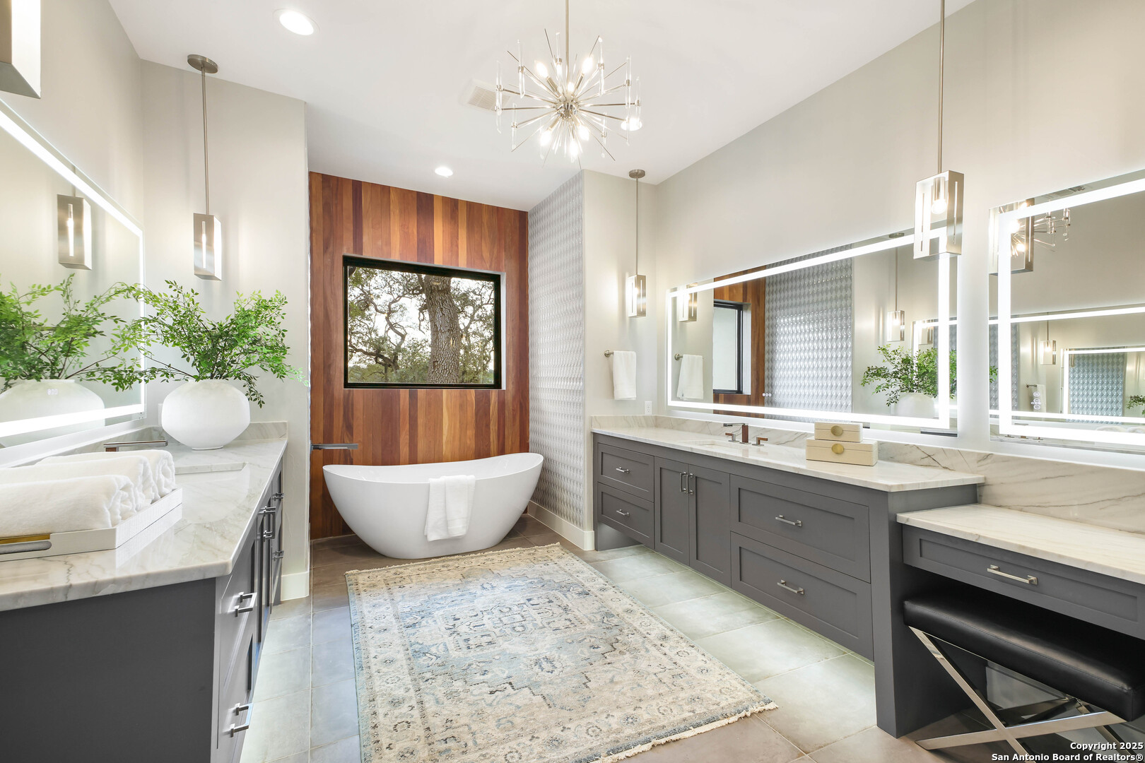 1107 Montecito