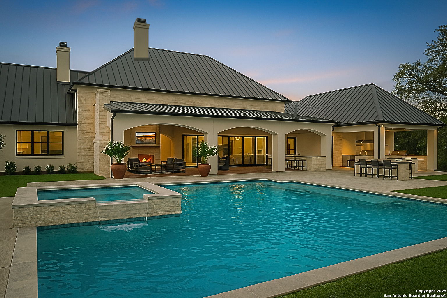 1107 Montecito