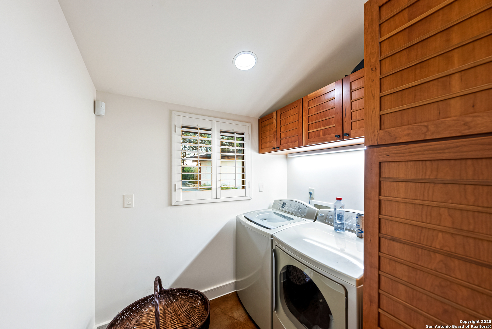 203 Lakeridge