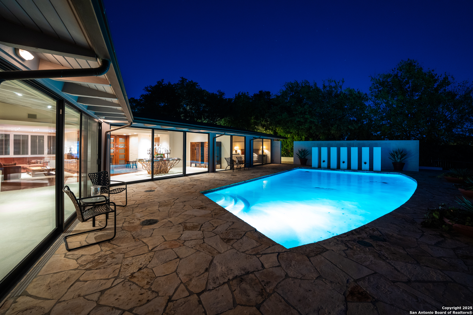 203 Lakeridge