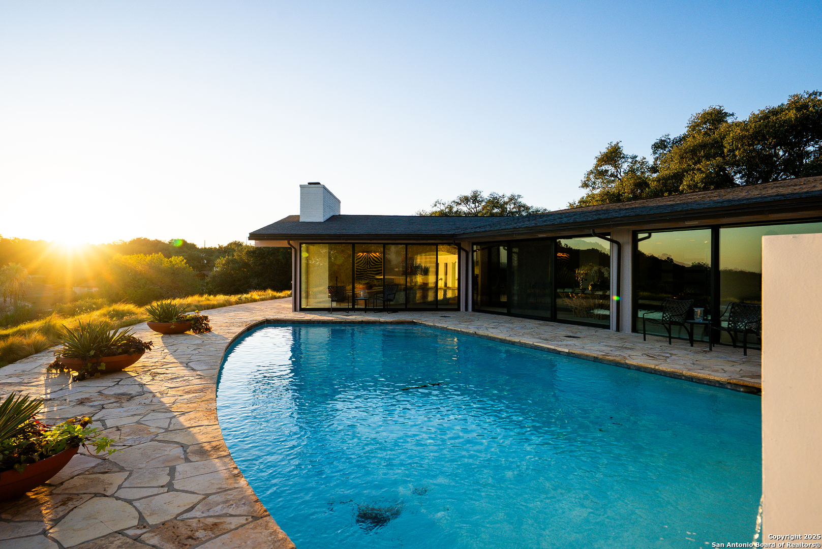 203 Lakeridge