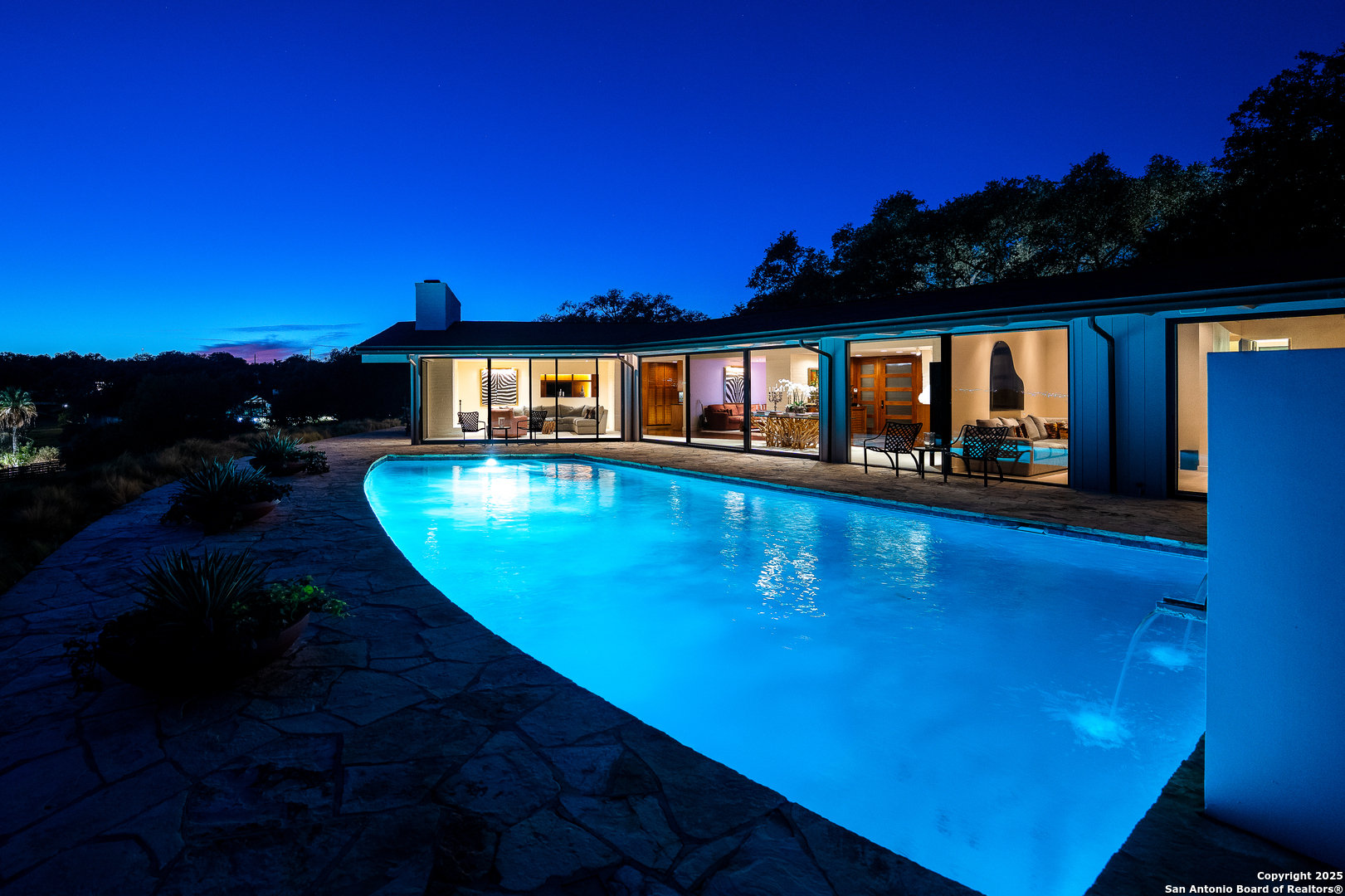203 Lakeridge