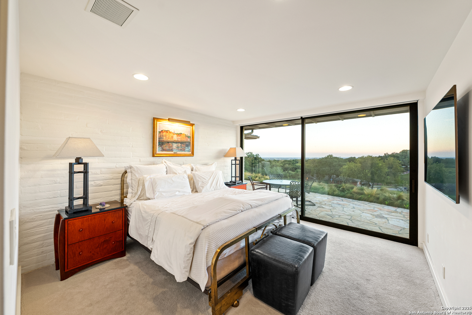 203 Lakeridge