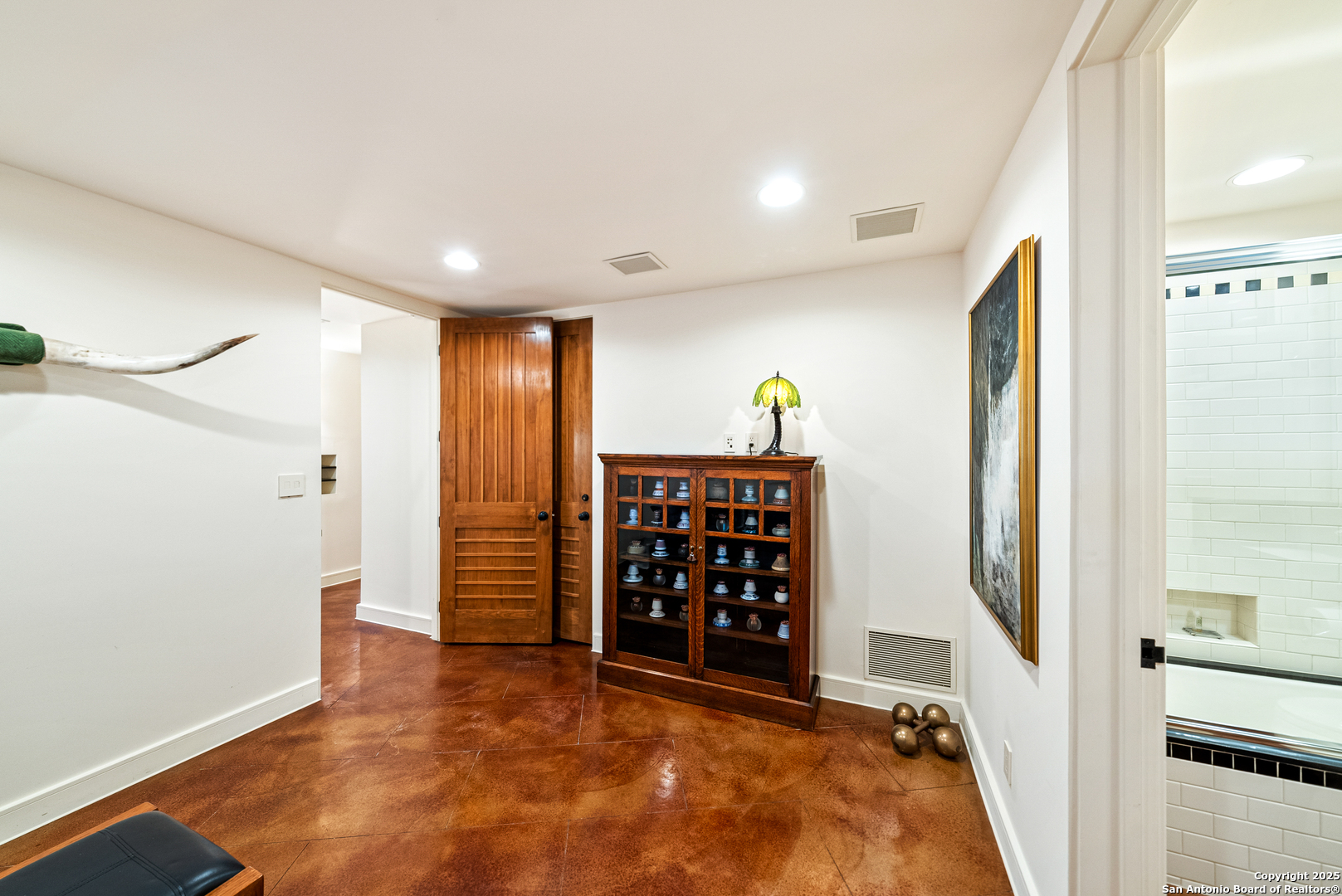 203 Lakeridge
