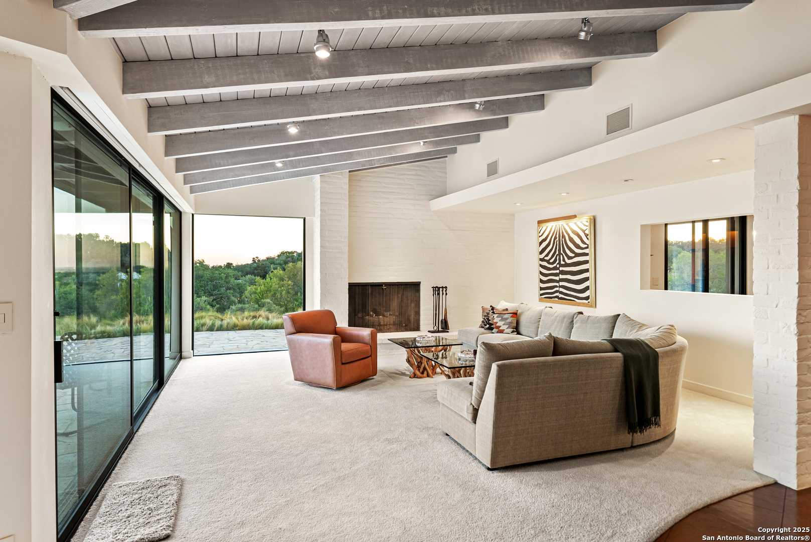 203 Lakeridge