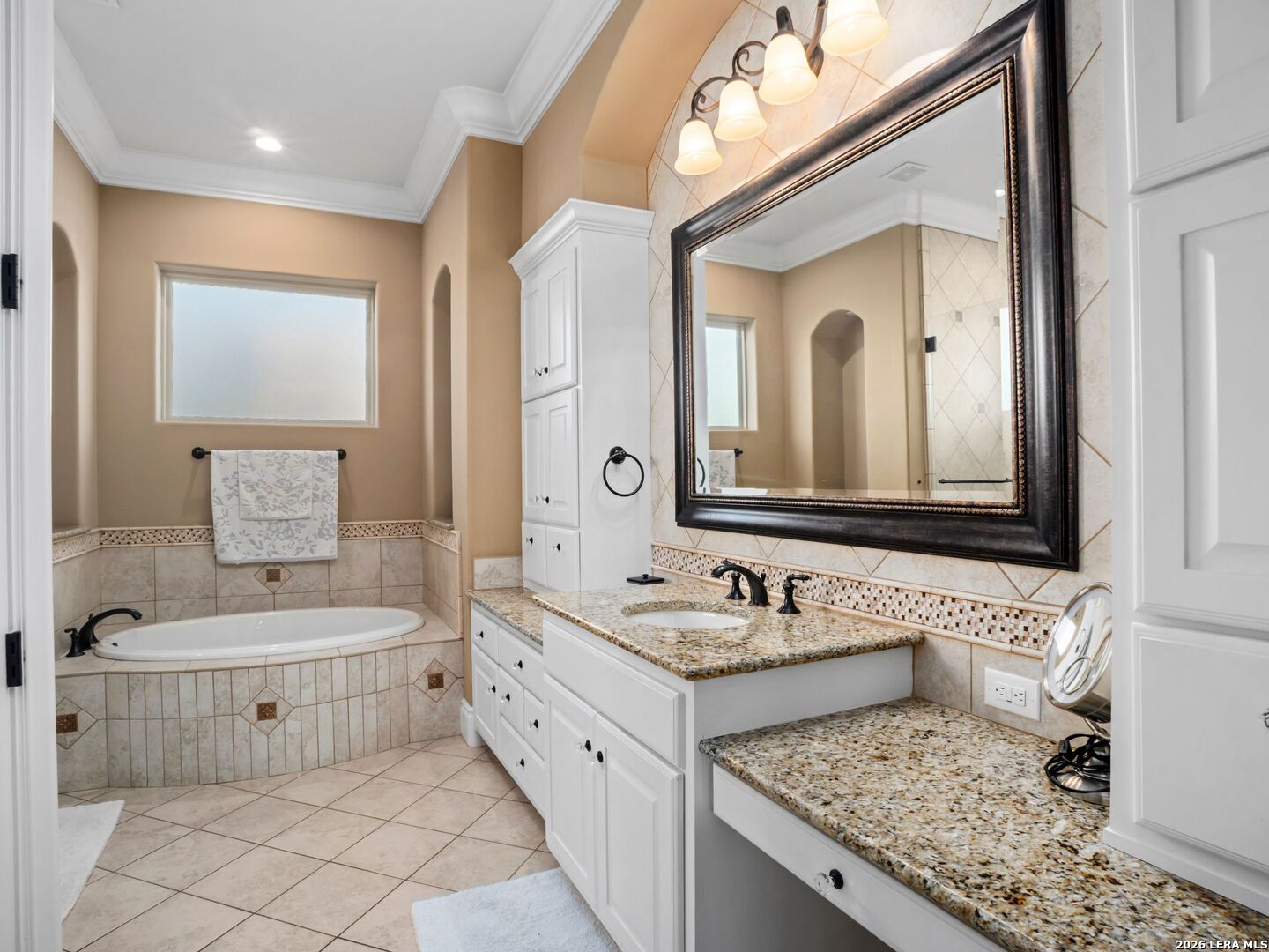 8730 Terra Gate