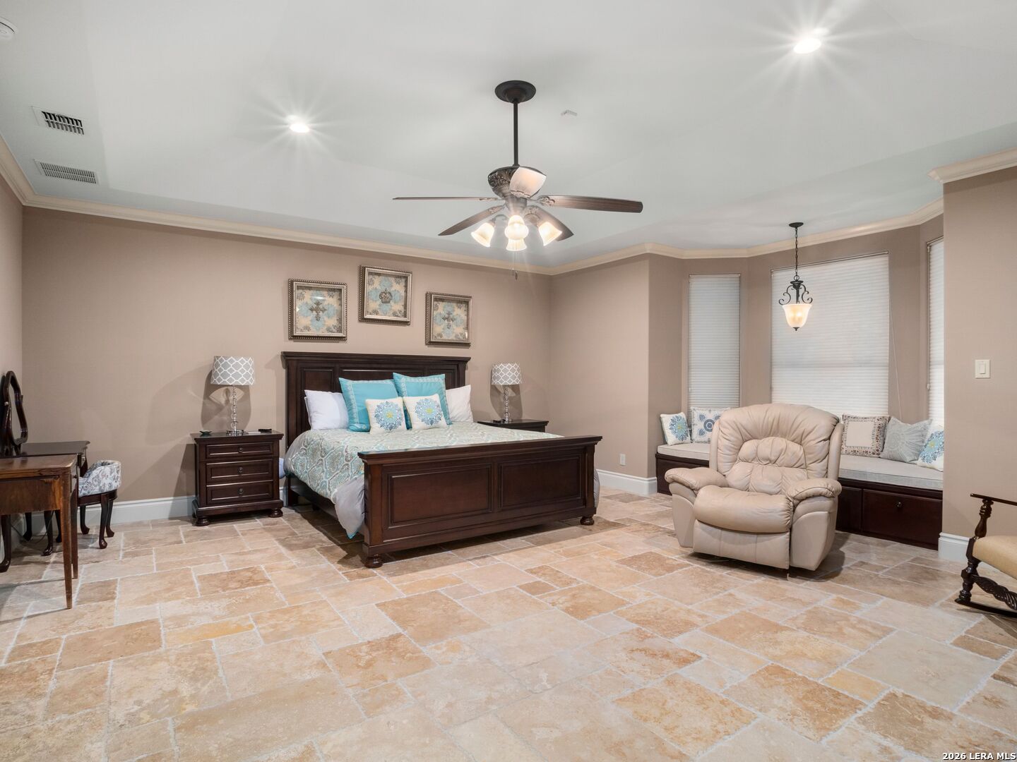 8730 Terra Gate