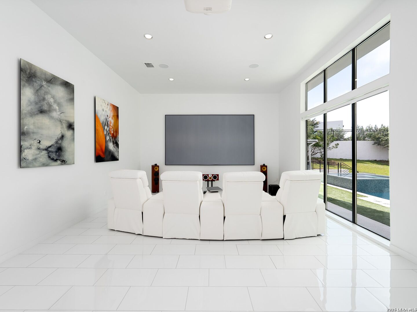 10015 Ivory Canyon
