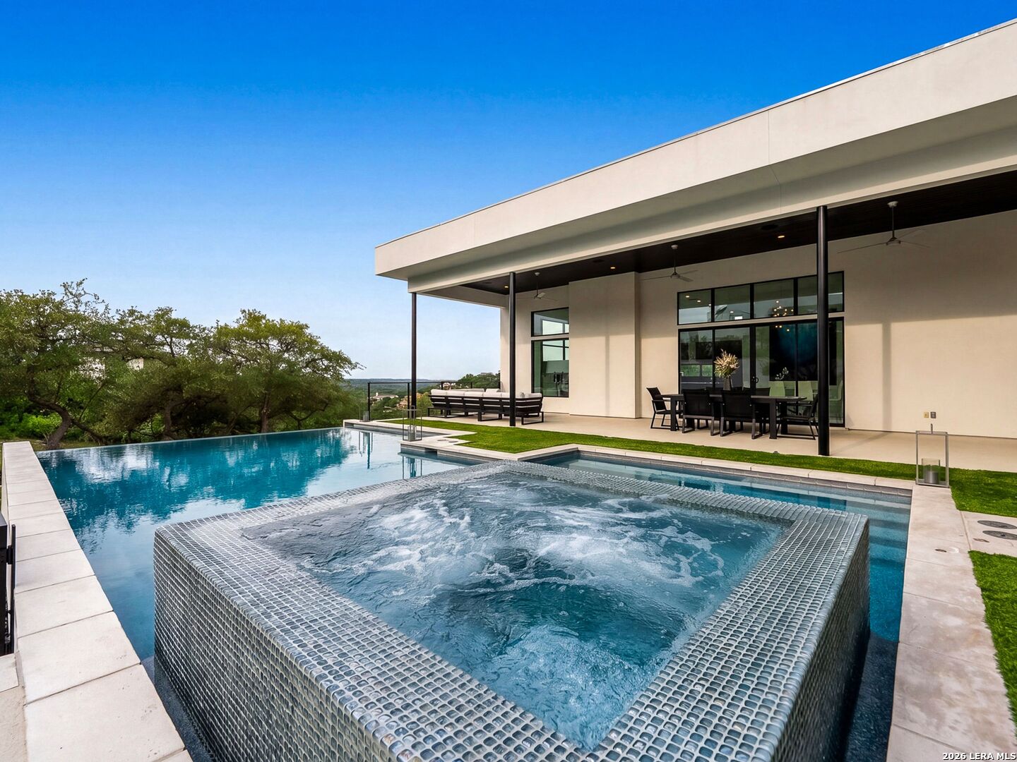 10015 Ivory Canyon