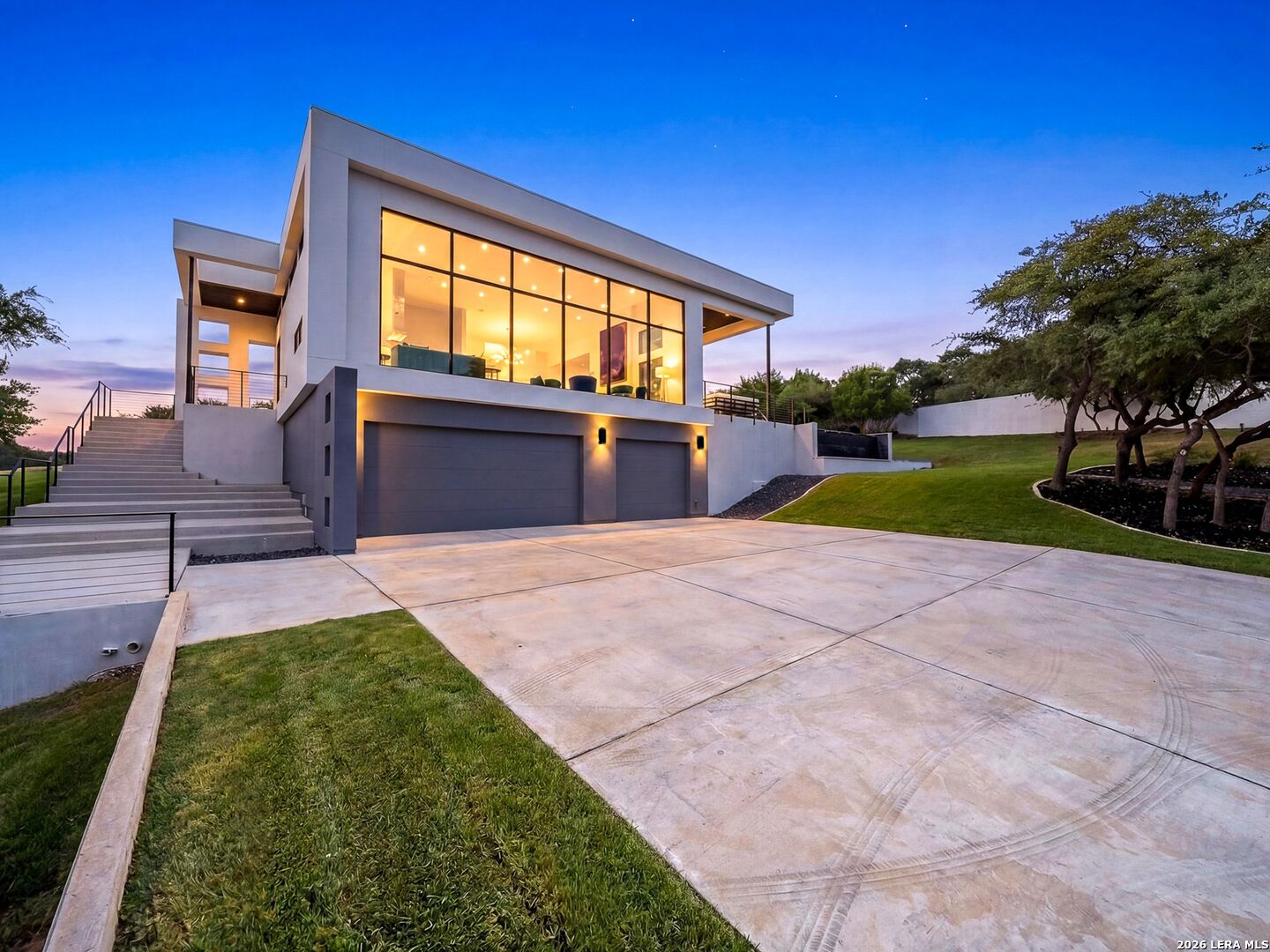 10015 Ivory Canyon