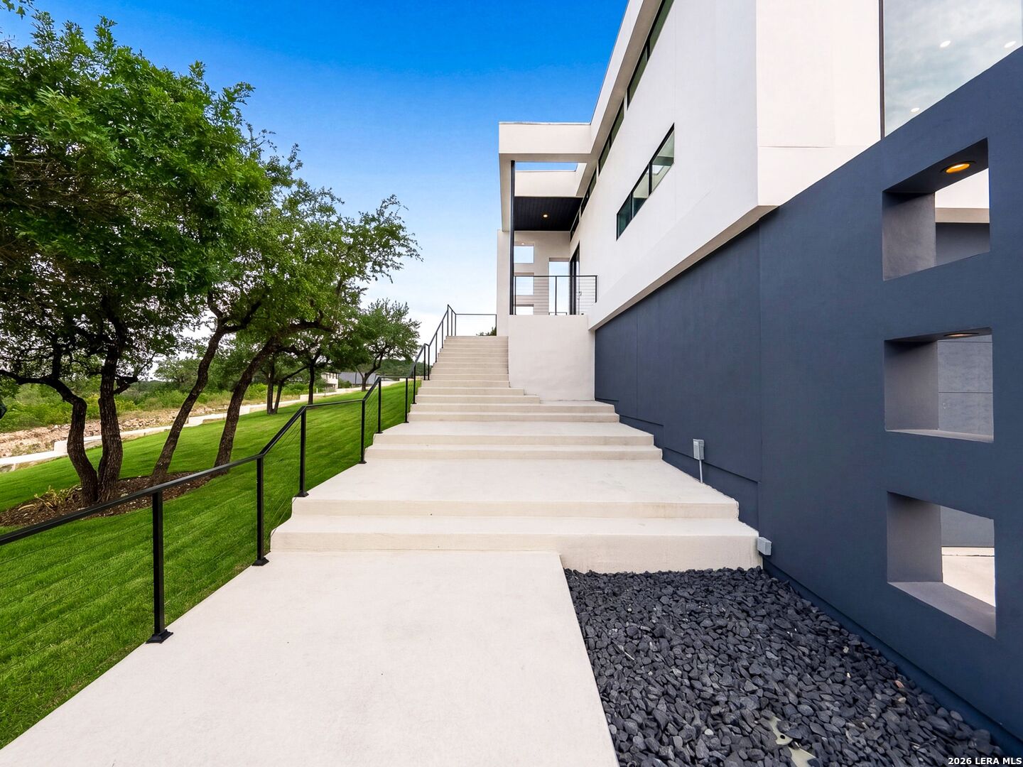 10015 Ivory Canyon