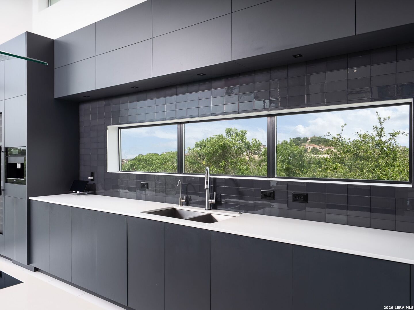 10015 Ivory Canyon