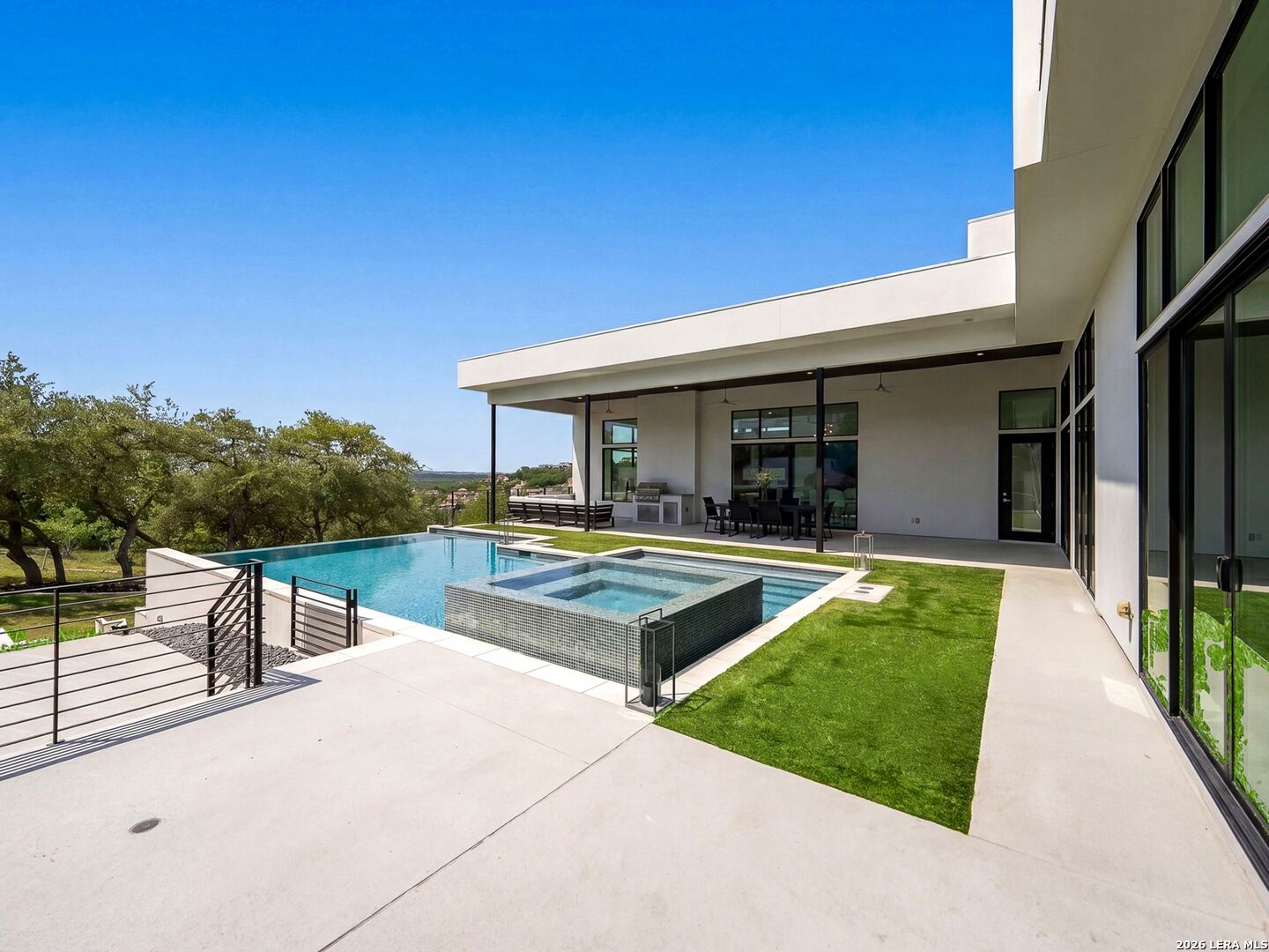 10015 Ivory Canyon