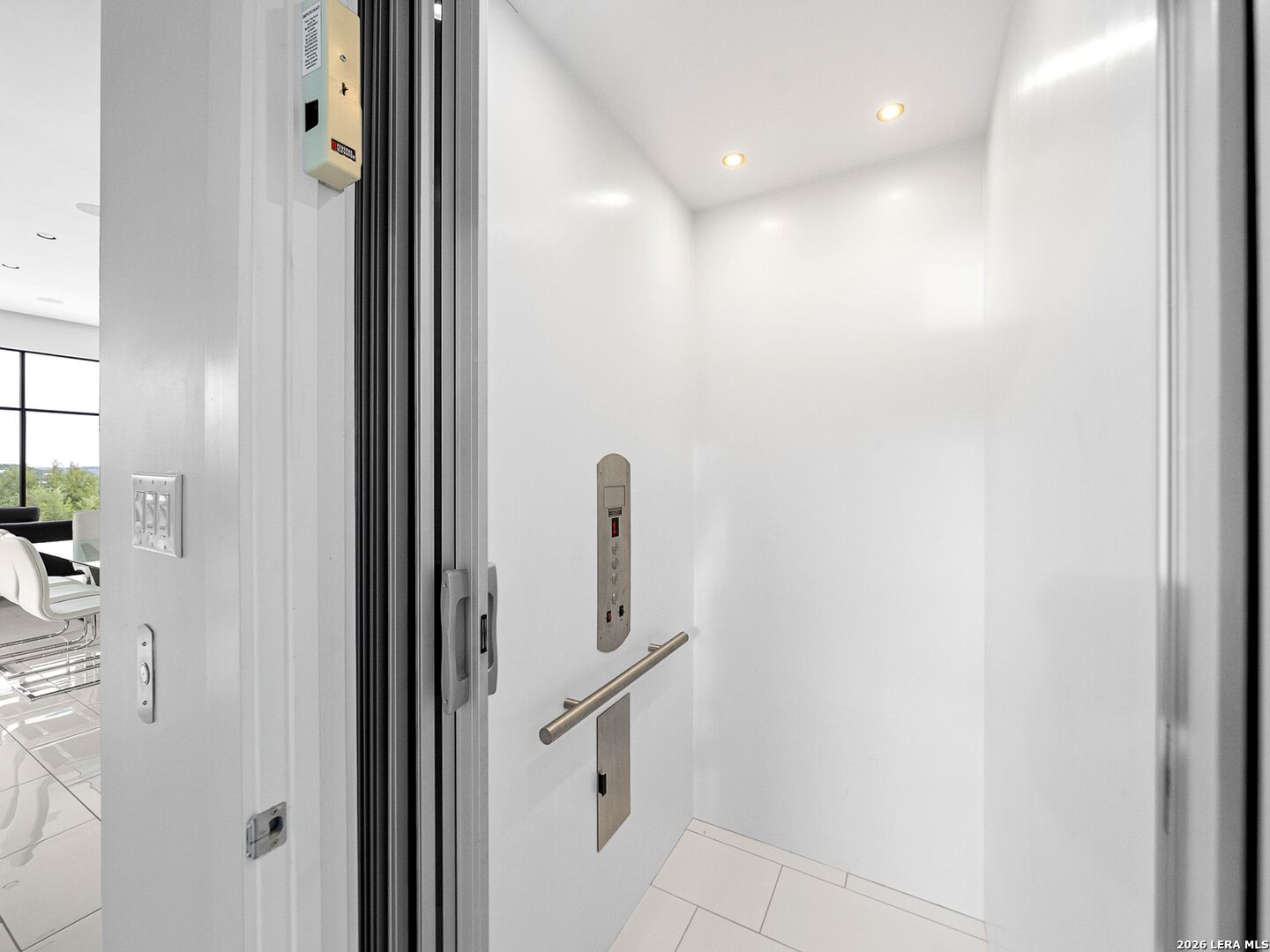 10015 Ivory Canyon