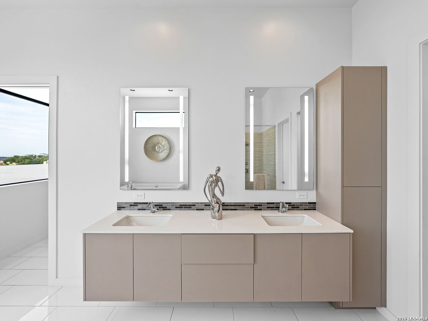 10015 Ivory Canyon
