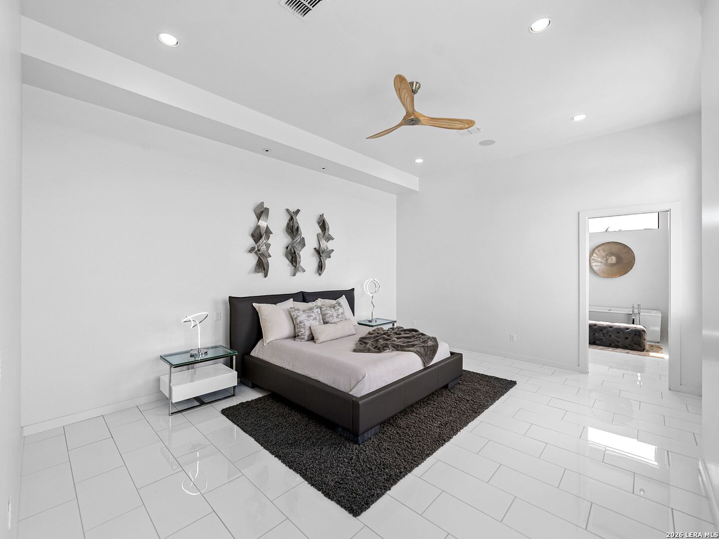 10015 Ivory Canyon