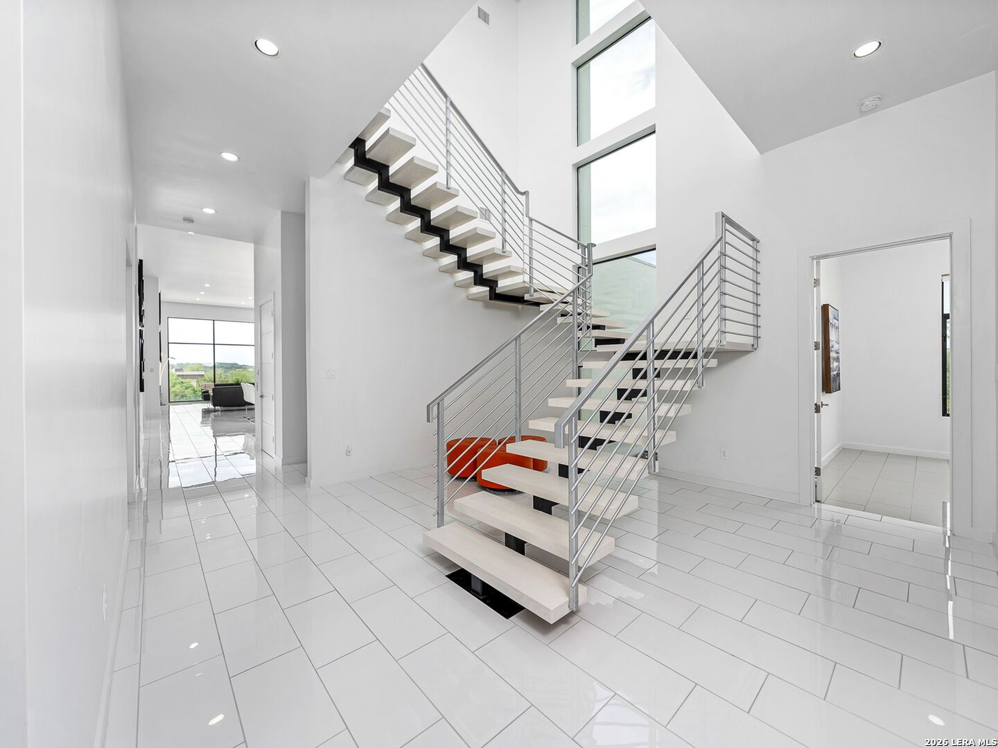10015 Ivory Canyon