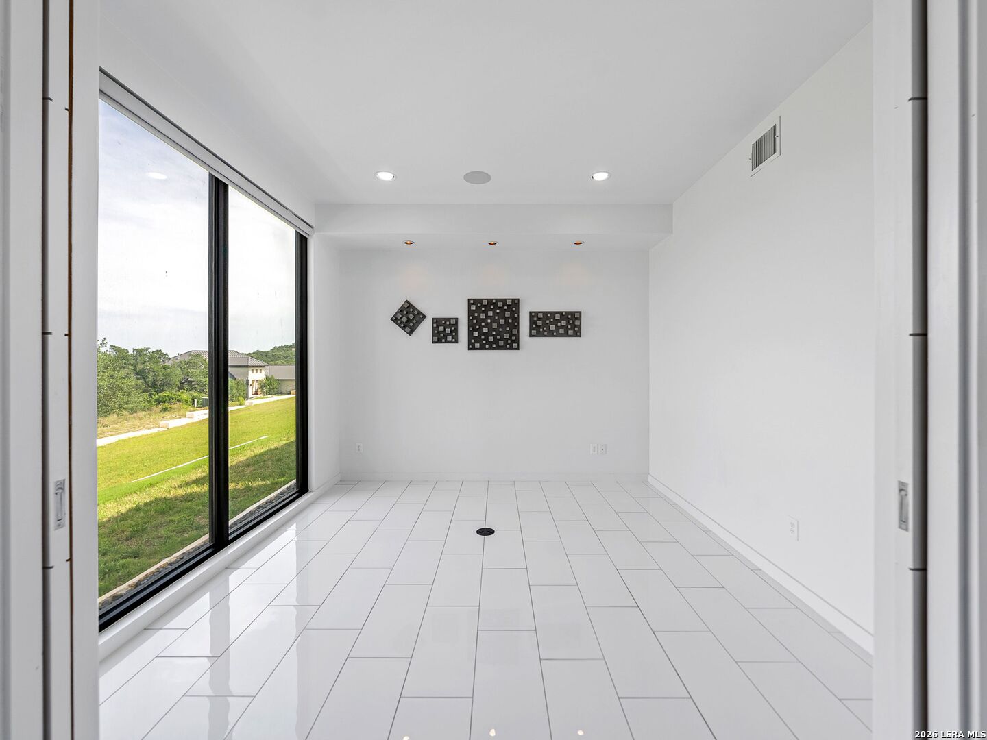10015 Ivory Canyon