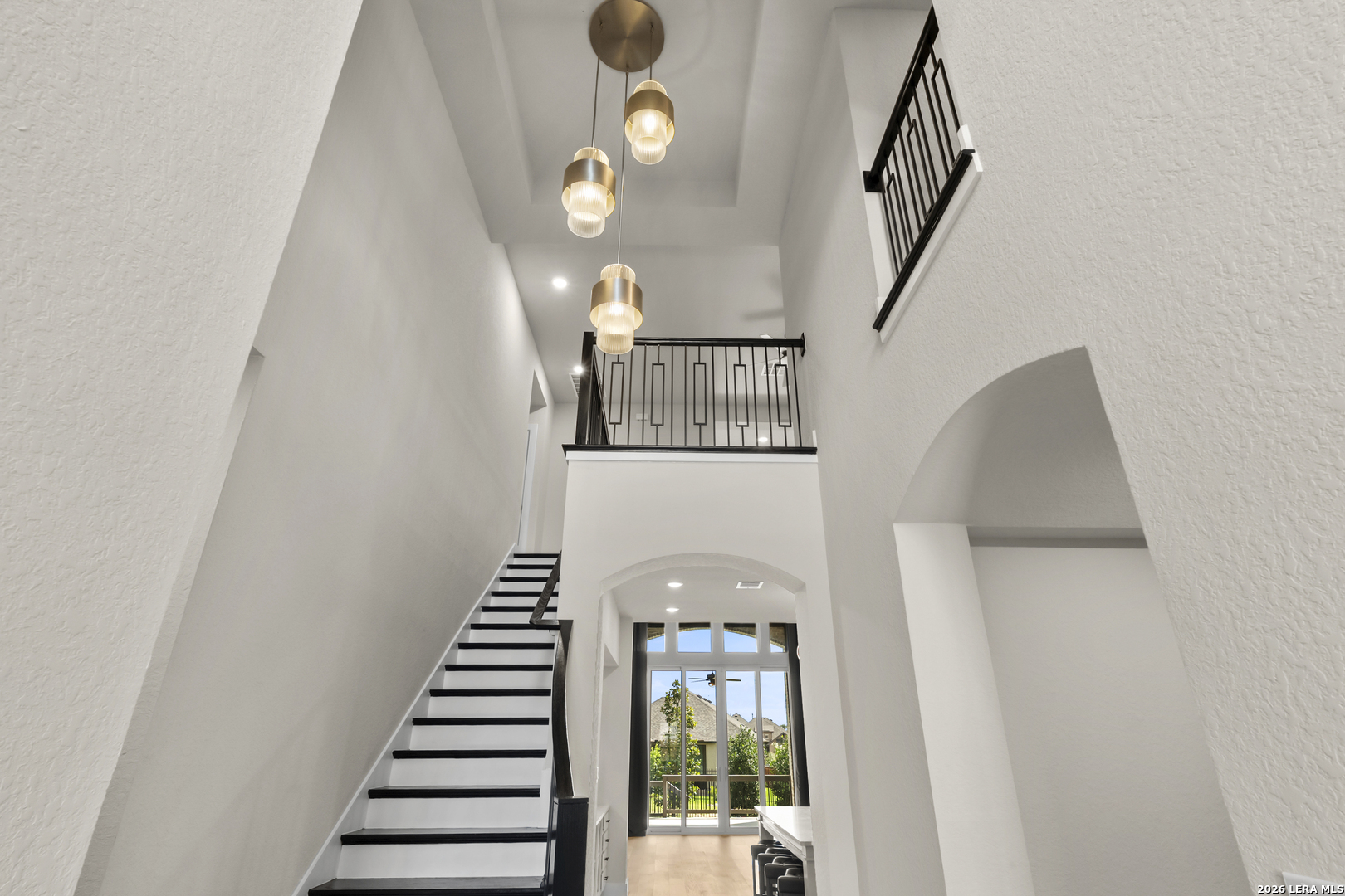 3027 Daplyn Park
