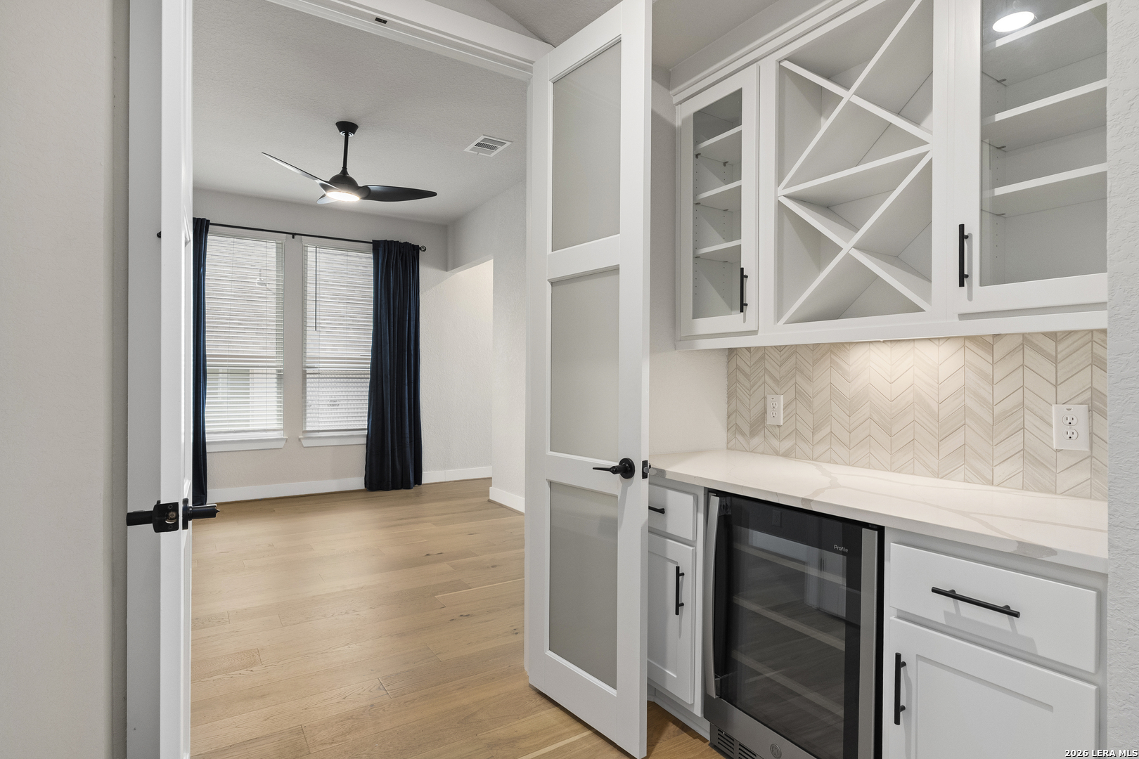 3027 Daplyn Park