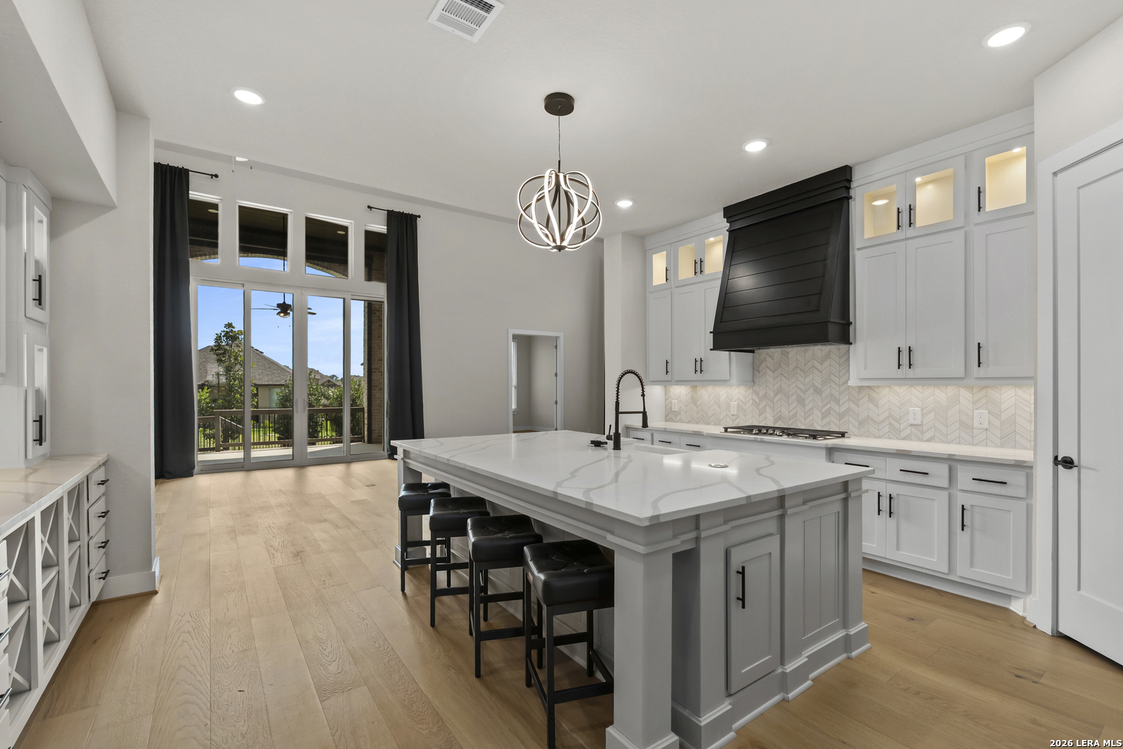 3027 Daplyn Park