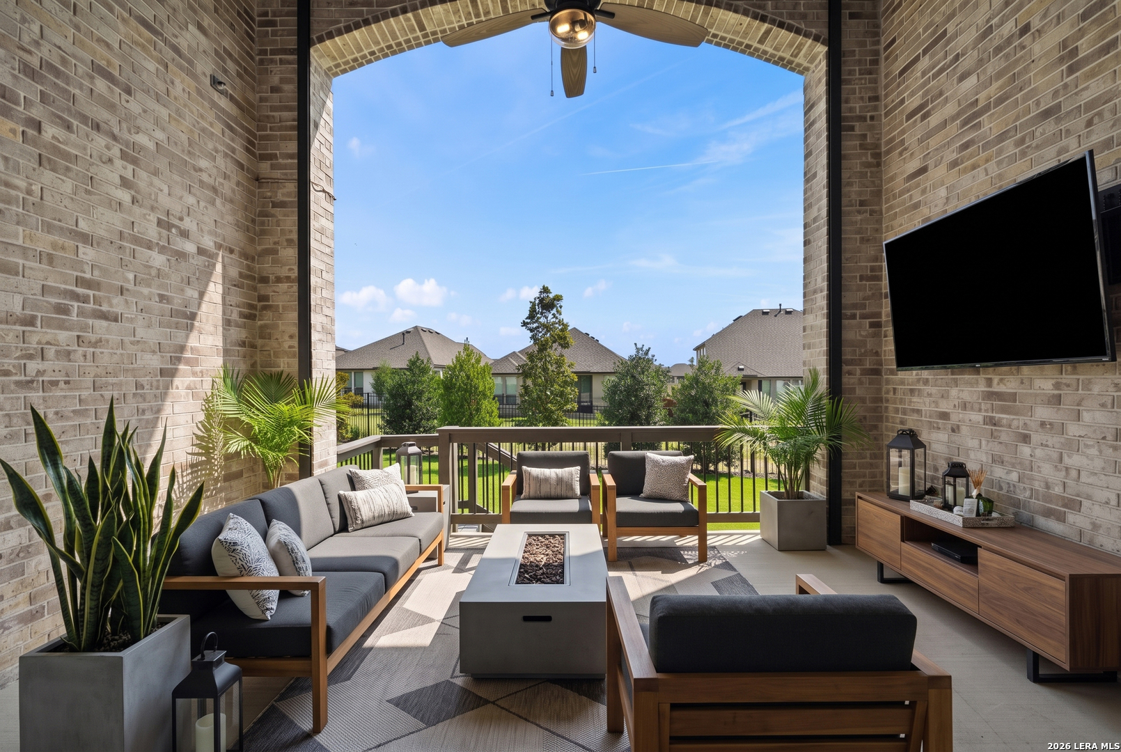3027 Daplyn Park
