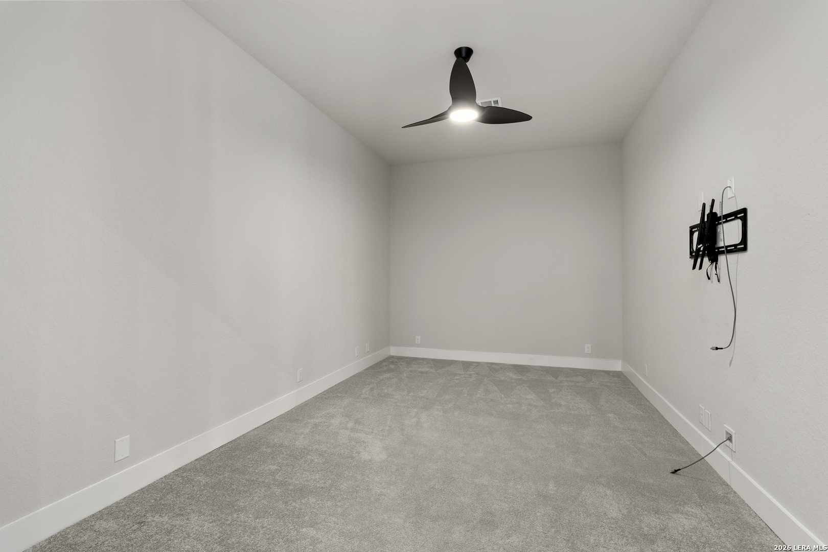 3027 Daplyn Park