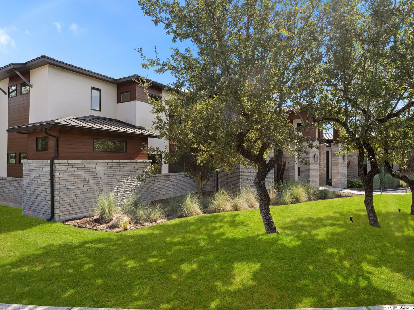 1028 Monteola