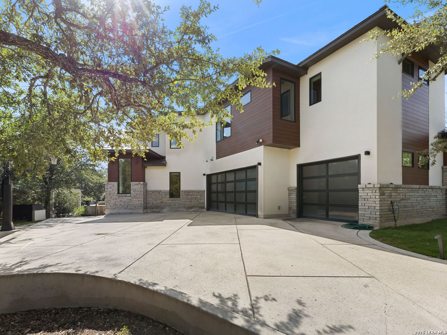 1028 Monteola