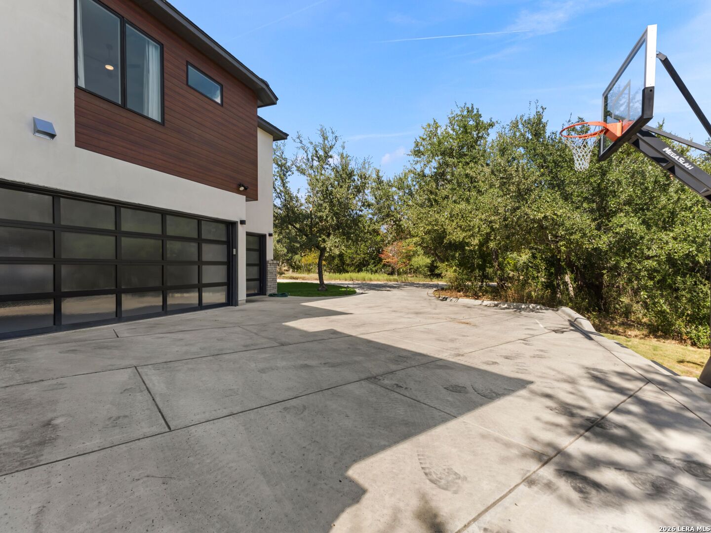 1028 Monteola