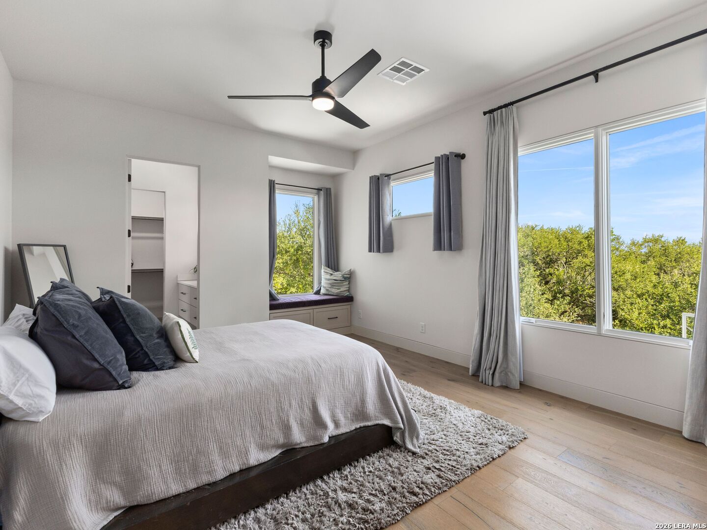 1028 Monteola