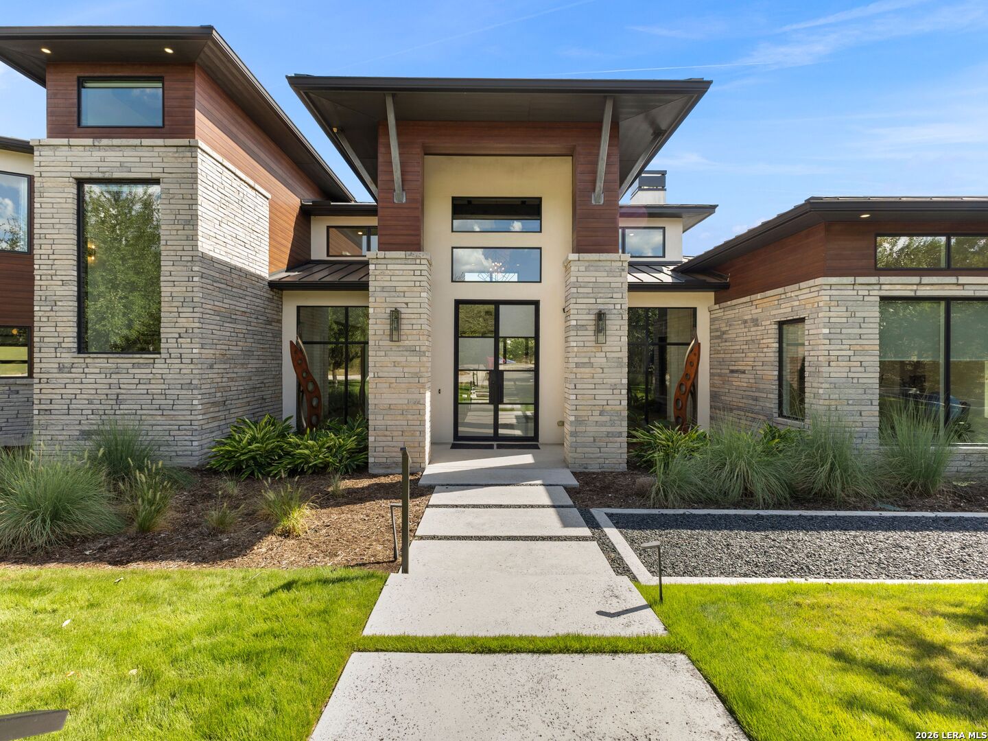 1028 Monteola