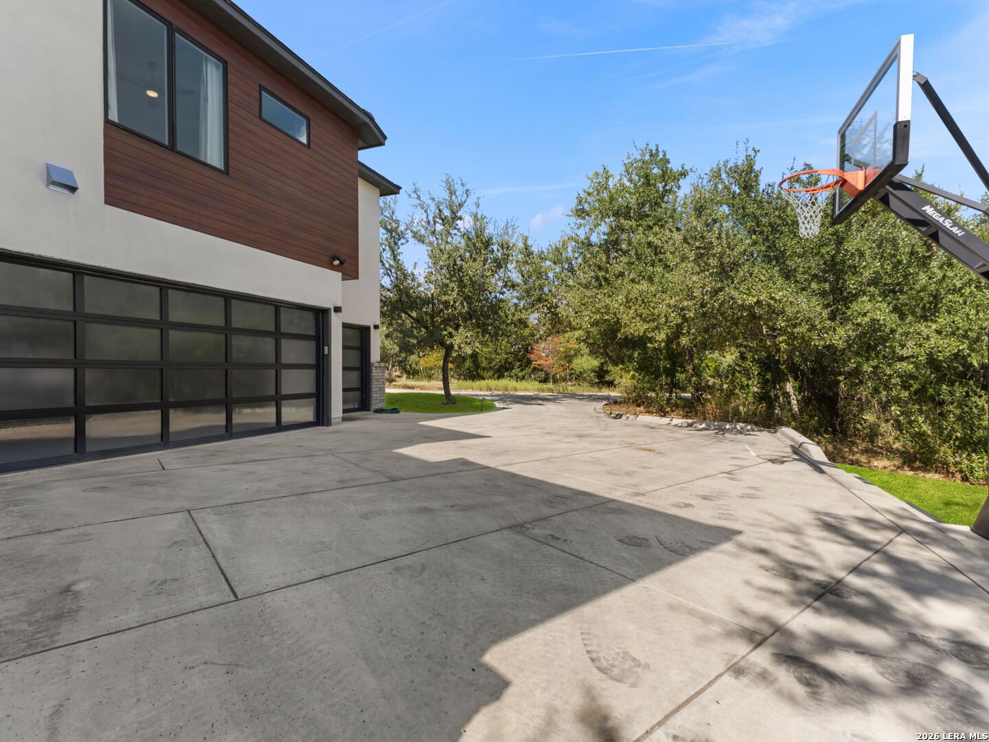 1028 Monteola