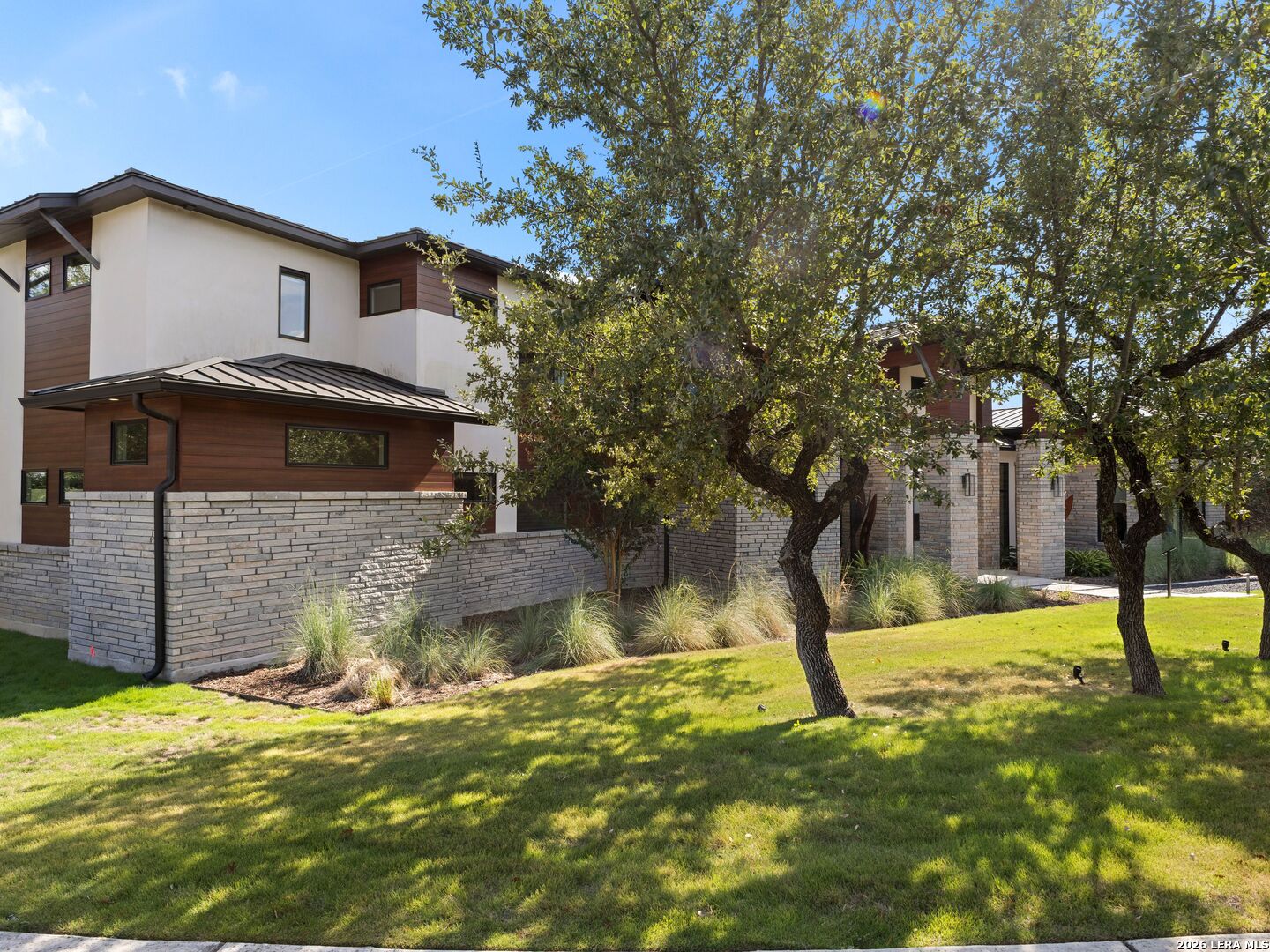 1028 Monteola