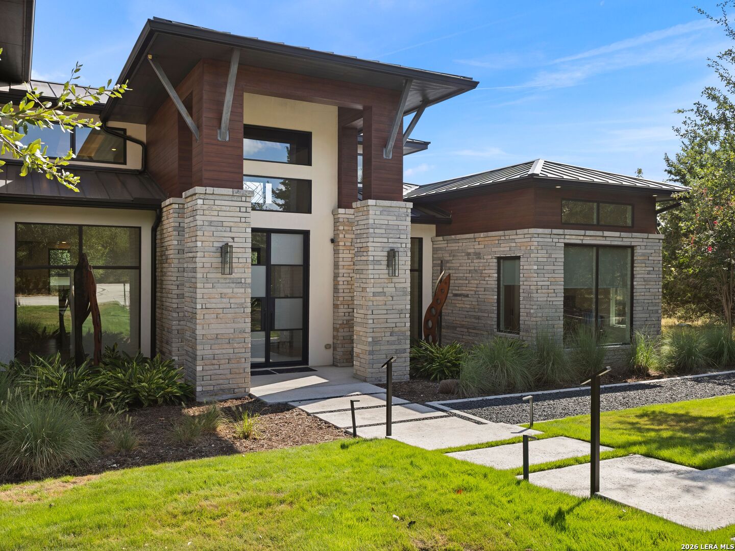 1028 Monteola
