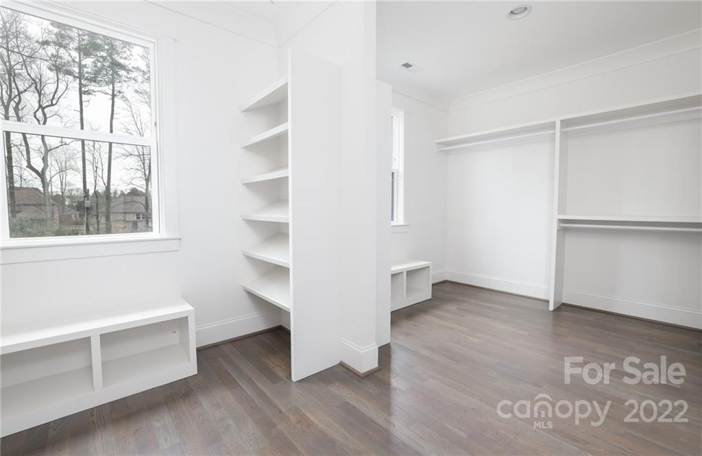 7105 Ramsgate Road