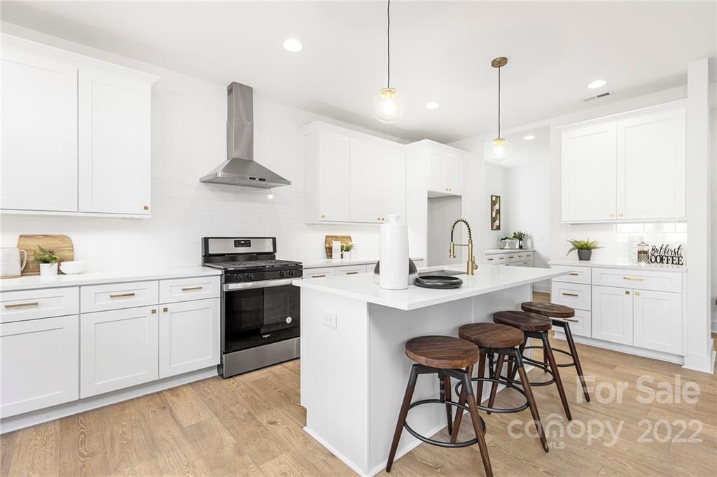 643 Tennyson Drive Unit: 1A