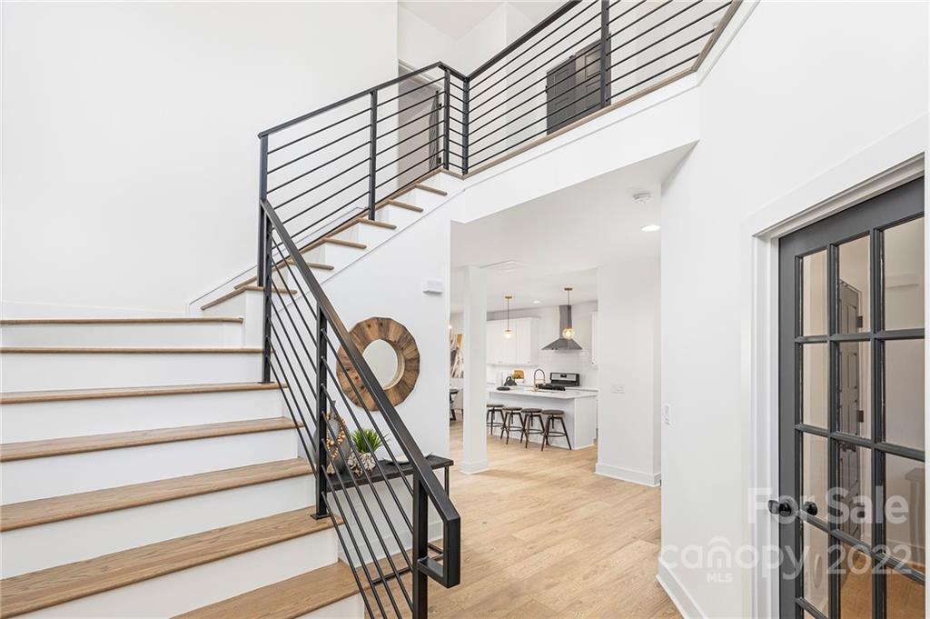 643 Tennyson Drive Unit: 1A