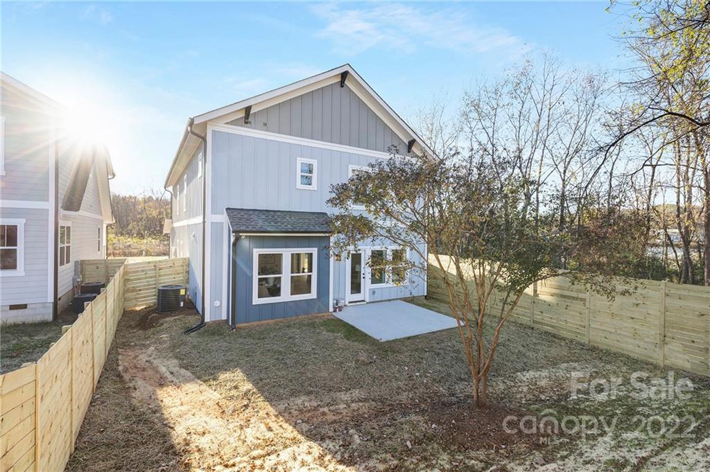 643 Tennyson Drive Unit: 1A