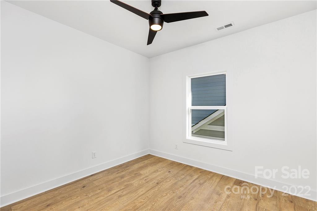 643 Tennyson Drive Unit: 1A