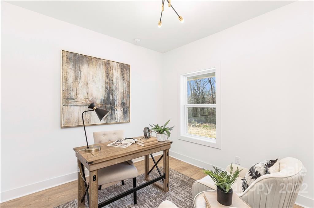 643 Tennyson Drive Unit: 1A