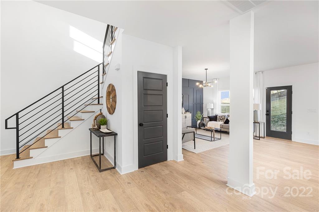 643 Tennyson Drive Unit: 1A