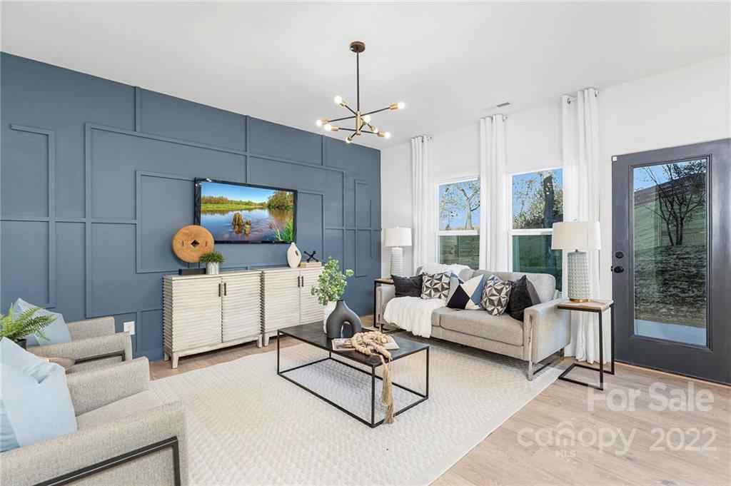643 Tennyson Drive Unit: 1A